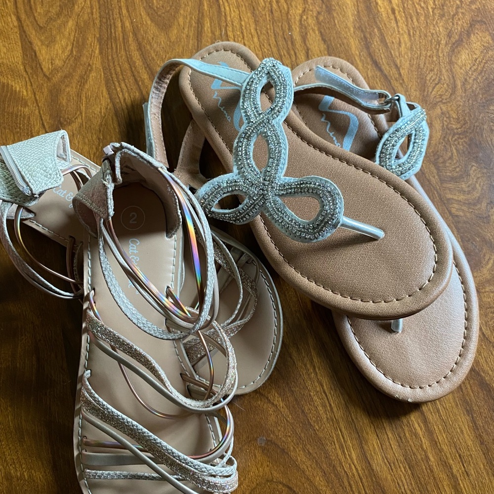 Little girls sandals size 2 & 3